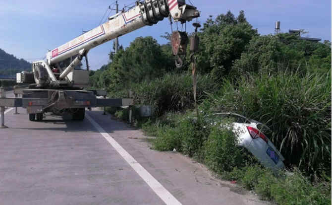 洛宁重载吊车救援